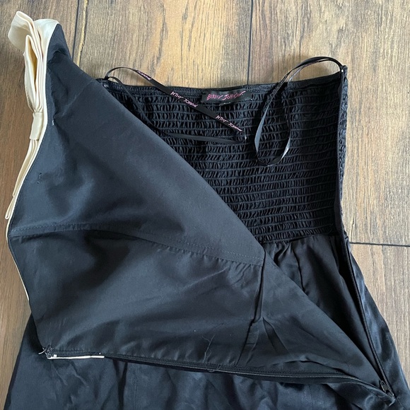 Betsy Johnson Bow Mini Dress - Picture 2 of 3
